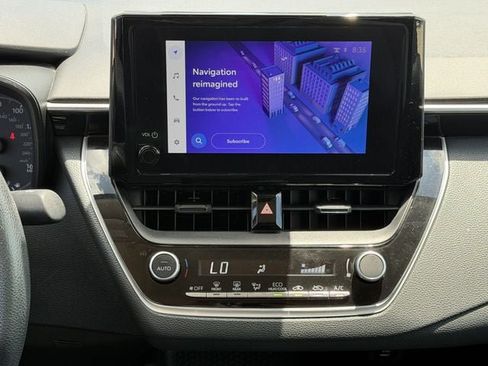 Used 2023 Toyota Corolla LE FWD image 17
