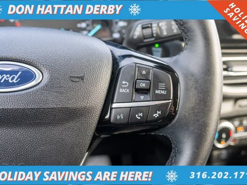 Used 2022 Ford Escape SEL image 11