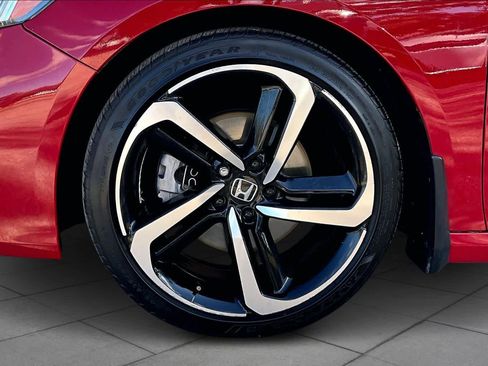 Used 2019 Honda Accord Sport image 11