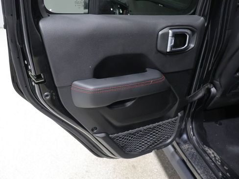 Certified 2021 Jeep Gladiator Rubicon AWD/4WD image 19