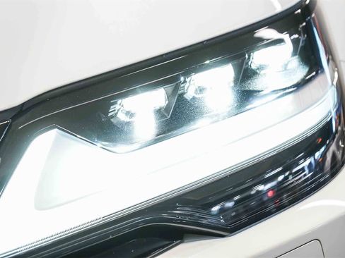 Used 2025 Lexus LX 700h F Sport image 7