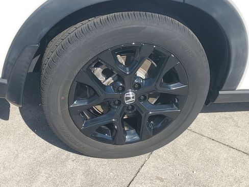Certified 2024 Honda HR-V Sport image 8