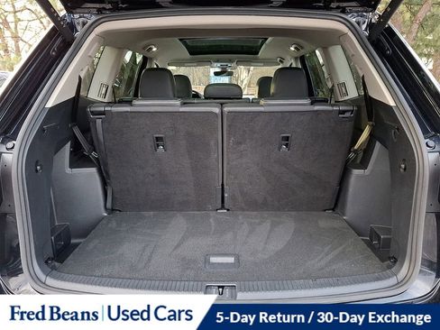 Certified 2025 Volkswagen Atlas SEL Premium R-Line image 34