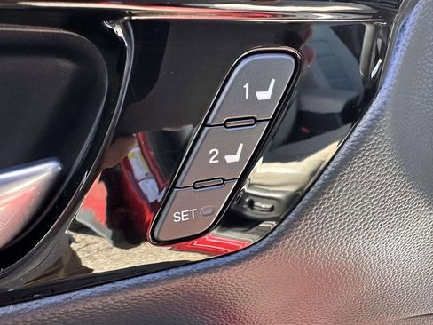 Used 2023 Honda CR-V EX-L image 10