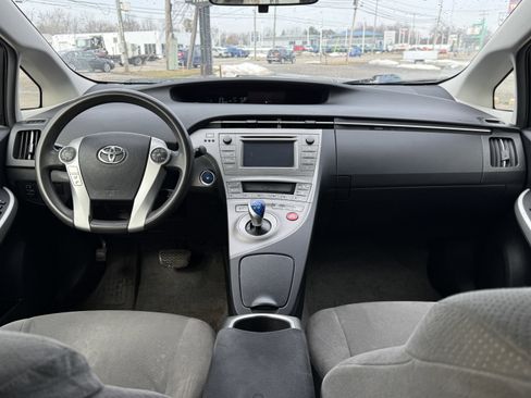 Used 2014 Toyota Prius Two image 20