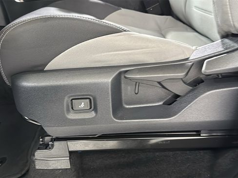 Certified 2024 Toyota Tacoma TRD Off-Road image 14