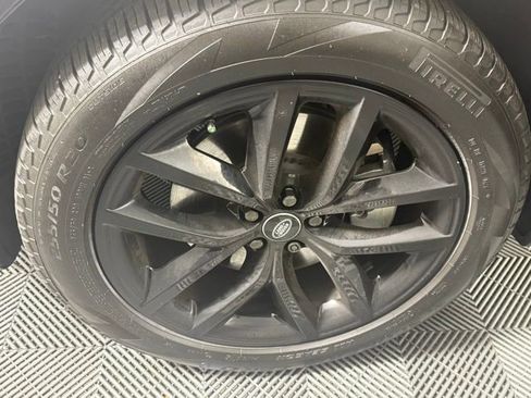 Certified 2025 Land Rover Range Rover Velar S image 12