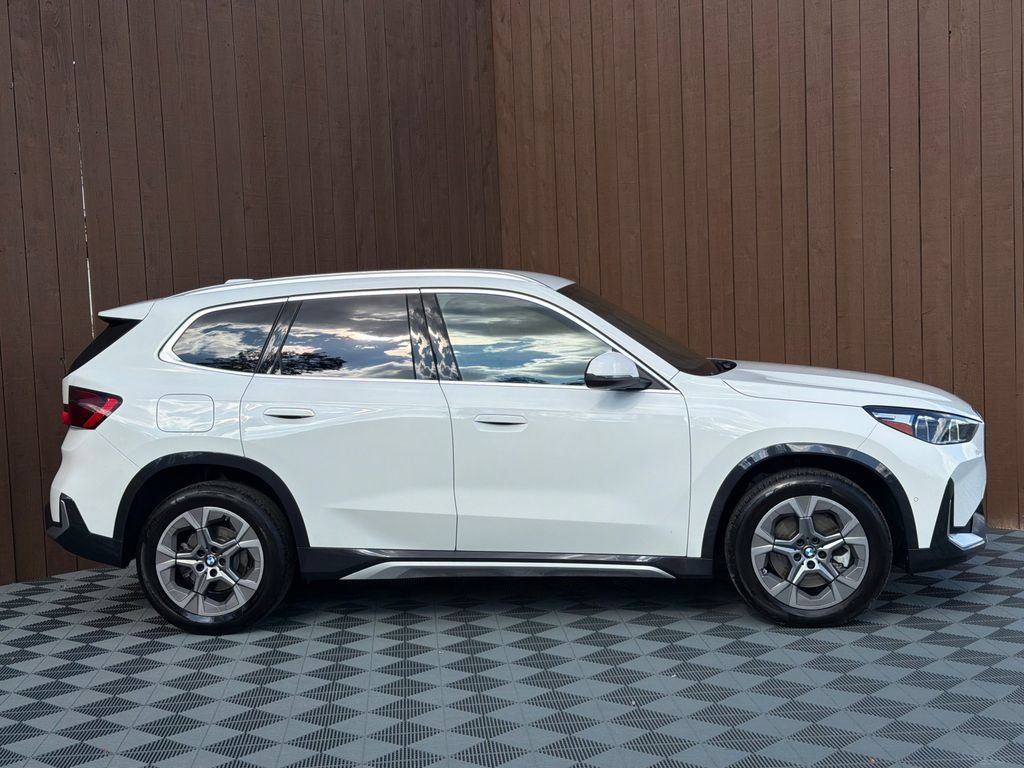 Used 2025 BMW X1 xDrive28i w/ Convenience Package AWD/4WD image 14