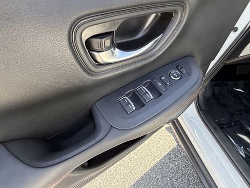 Certified 2023 Honda HR-V Sport image 15