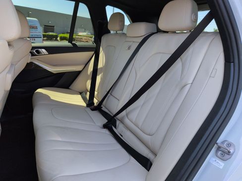 Used 2022 BMW X5 xDrive40i image 31