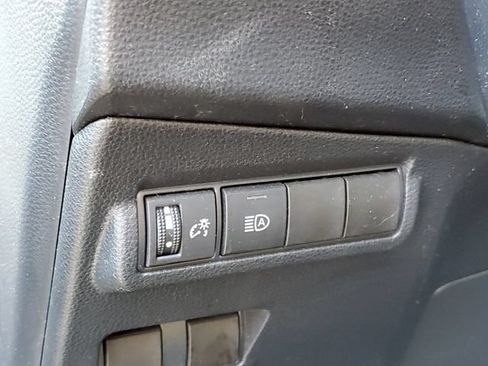Used 2023 Toyota Corolla Cross LE AWD/4WD image 20