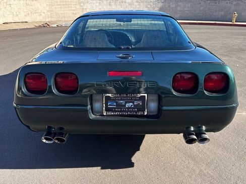Used 1996 Chevrolet Corvette Coupe RWD image 20