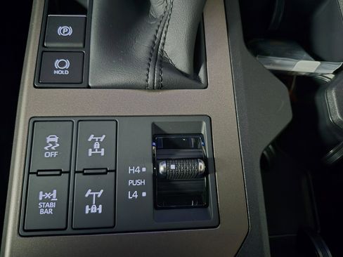 New 2026 Toyota Land Cruiser BASE image 36