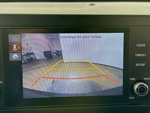 Used 2023 Kia Sportage LX image 16