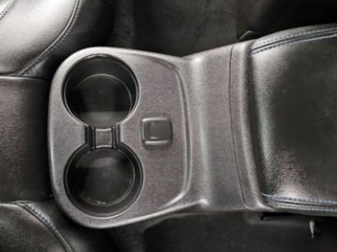 Used 2017 Chevrolet Volt LT w/ Comfort Package image 32