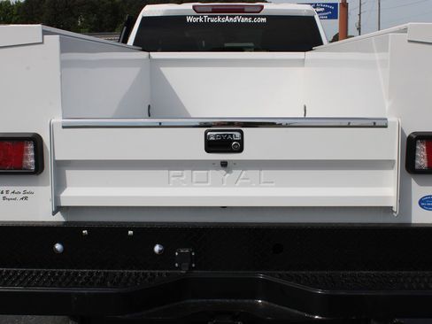 Used 2025 Chevrolet Silverado 2500 W/T w/ WT Convenience Package AWD/4WD image 17