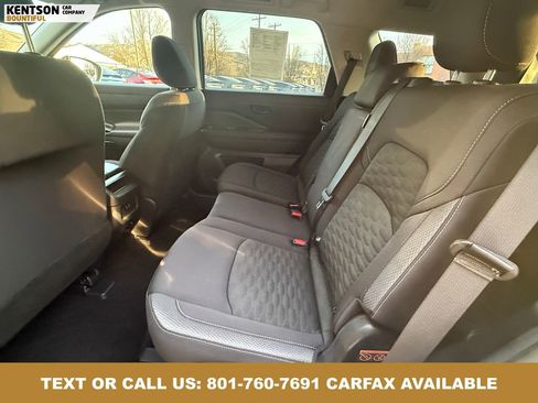 Used 2024 Nissan Pathfinder S AWD/4WD image 25