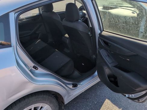 Used 2017 Subaru Impreza 2.0i Premium image 6