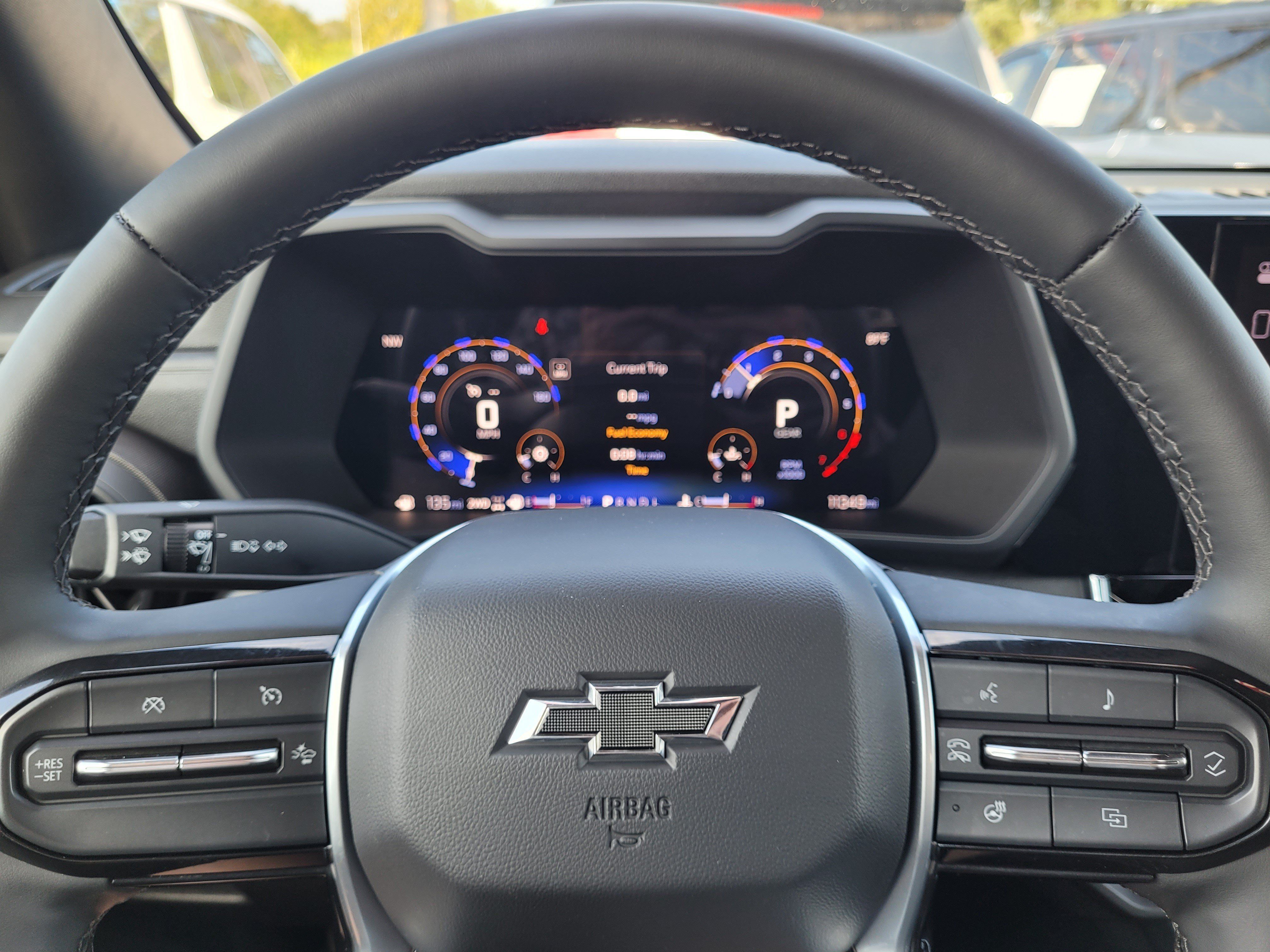 Used 2025 Chevrolet Colorado Trail Boss AWD/4WD image 22
