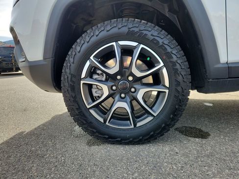 Used 2026 Jeep Compass Trailhawk w/ Sun, Sound & Navigation Group image 27