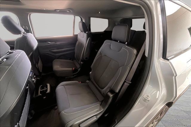 Used 2023 Jeep Grand Cherokee L Laredo w/ Luxury Tech Group I AWD/4WD image 16