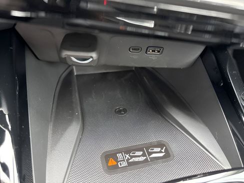New 2026 Chevrolet Trax LT w/ Sunroof Package FWD image 36