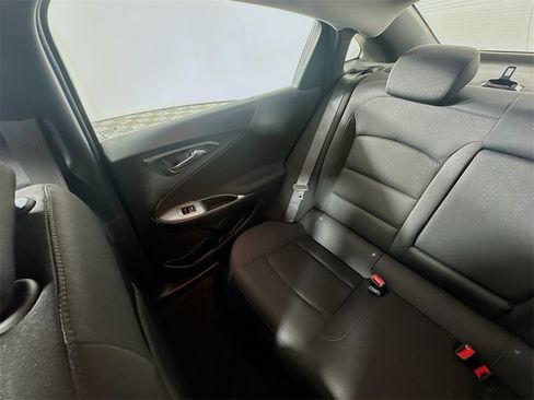 Used 2024 Chevrolet Malibu LT image 12