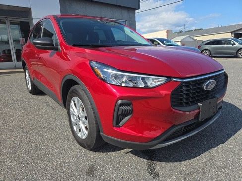 Used 2023 Ford Escape Active image 9
