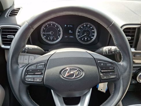 Used 2022 Hyundai Venue SEL w/ Cargo Package image 20