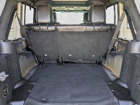 Used 2017 Jeep Wrangler Unlimited Sahara w/ Connectivity Group image 6