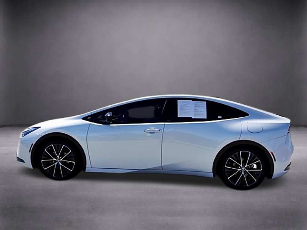 Used 2023 Toyota Prius Limited FWD image 9