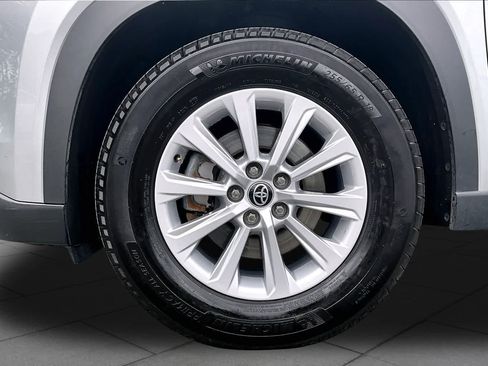 Used 2025 Toyota Grand Highlander AWD image 20