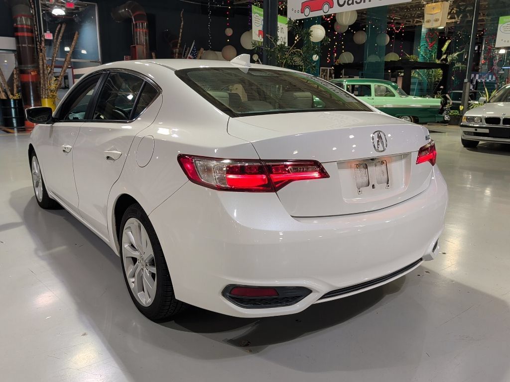 Used 2016 Acura ILX FWD image 10