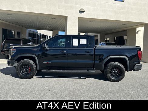 Used 2023 GMC Sierra 1500 AT4X w/ AT4X AEV Edition image 4