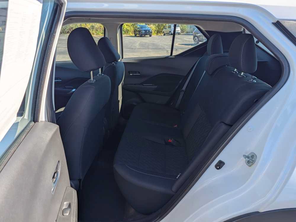 Used 2023 Nissan Kicks SV FWD image 15
