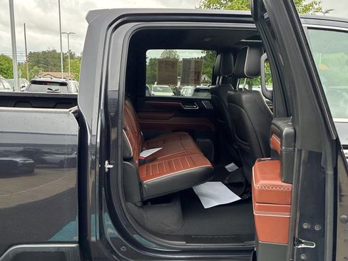 Used 2026 GMC Sierra 2500 Denali Ultimate w/ Max Trailering Package AWD/4WD image 19
