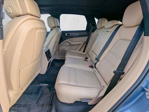 Used 2019 Porsche Cayenne image 21