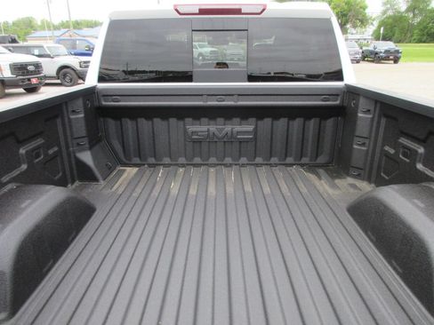 New 2026 GMC Sierra 1500 SLT w/ SLT Premium Plus Package AWD/4WD image 9