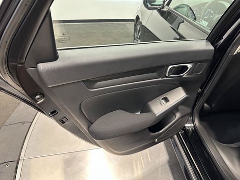 Certified 2022 Honda Civic EX image 25