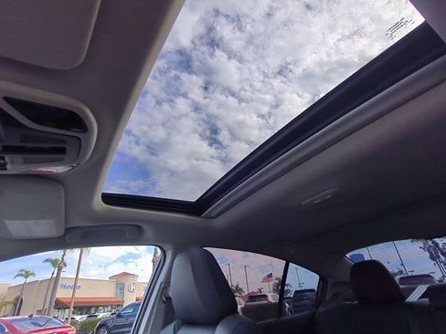 Used 2025 Subaru Legacy Limited image 29