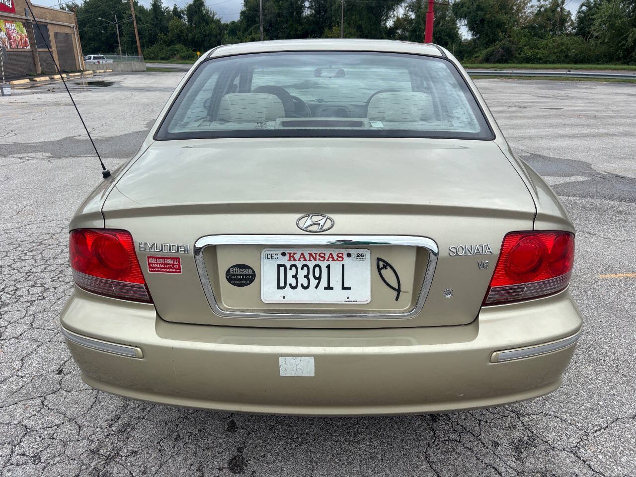 Used 2004 Hyundai Sonata GLS FWD image 8