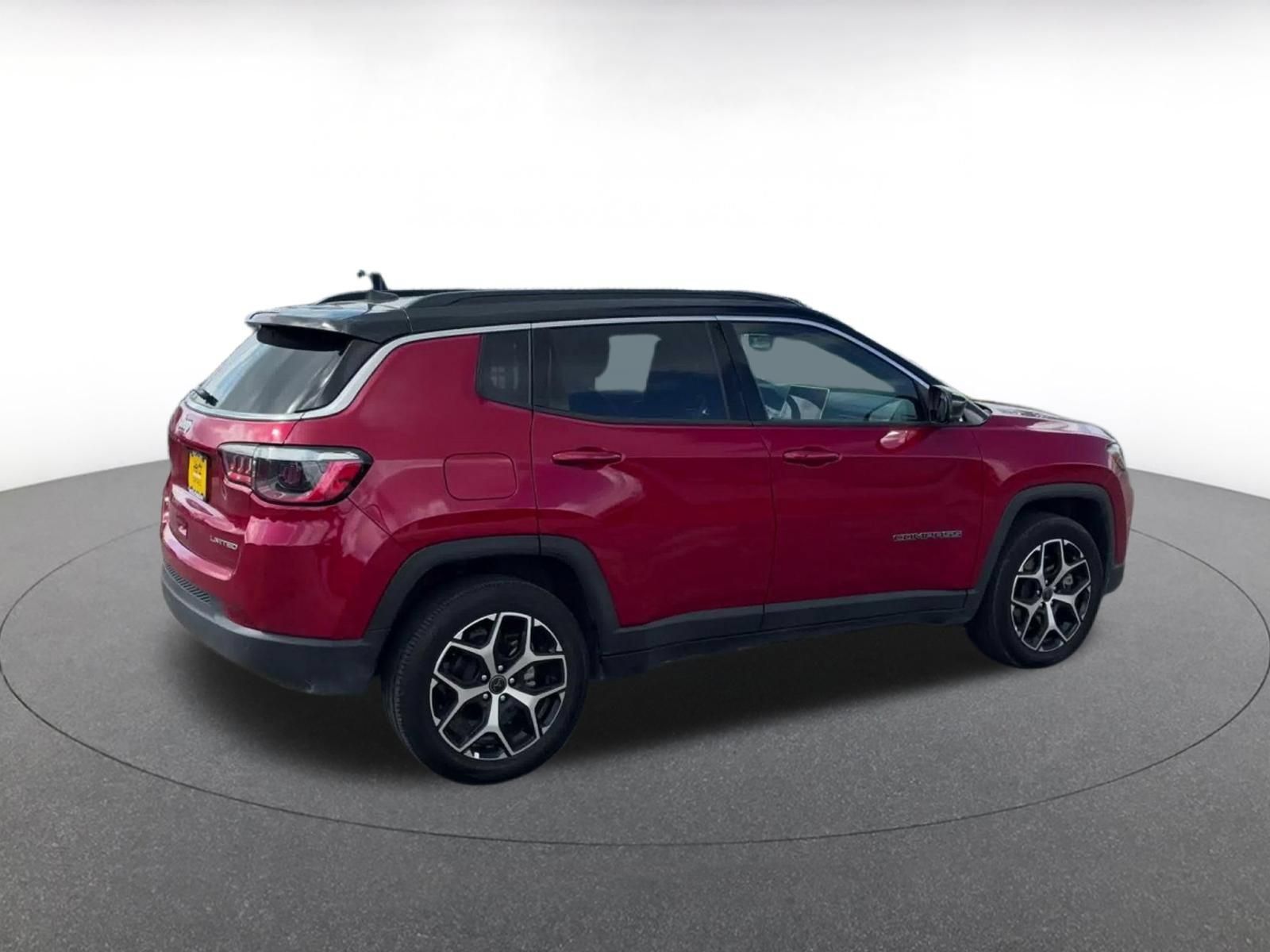 Used 2025 Jeep Compass Limited AWD/4WD image 14