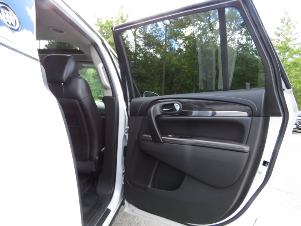 Used 2017 Buick Enclave Leather w/ Trailering Package AWD/4WD image 15