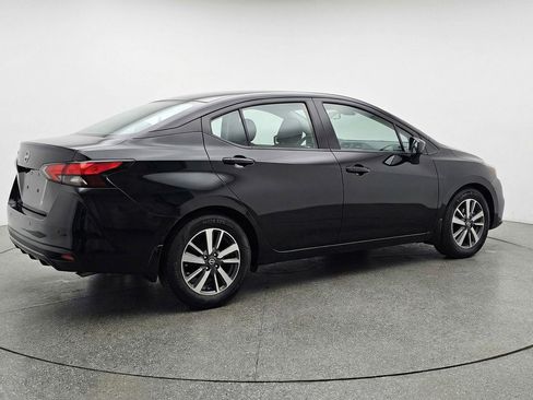 Used 2025 Nissan Versa SV image 9