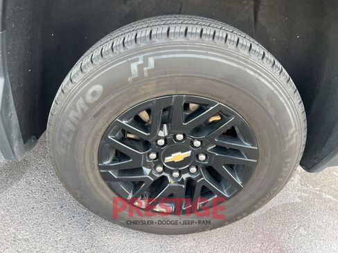 Used 2024 Chevrolet Silverado EV W/T image 15