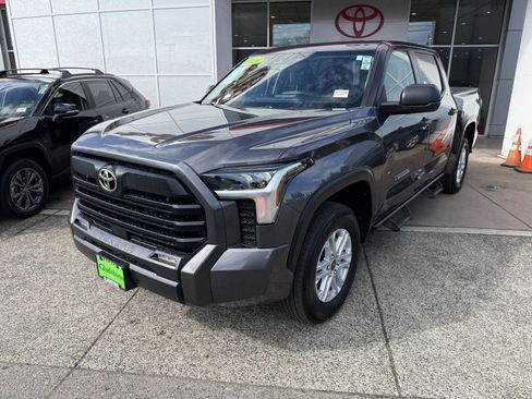 Used 2024 Toyota Tundra SR5 image 2