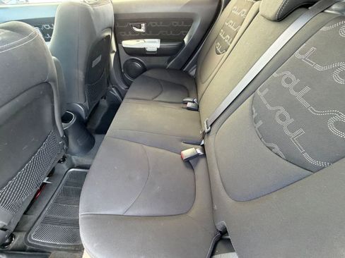 Used 2012 Kia Soul + image 29