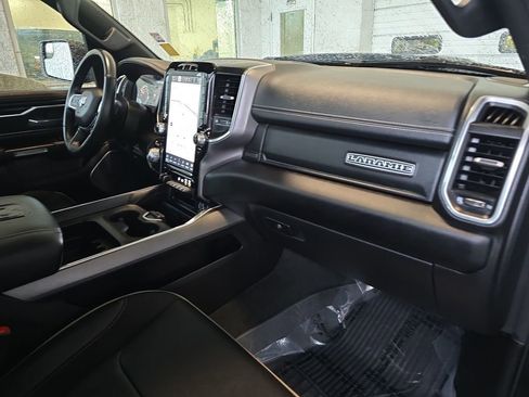 Used 2023 RAM 1500 Laramie image 34