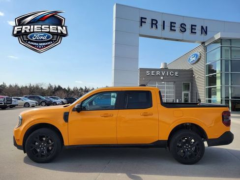 New 2026 Ford Maverick Lariat w/ Black Appearance Package image 11