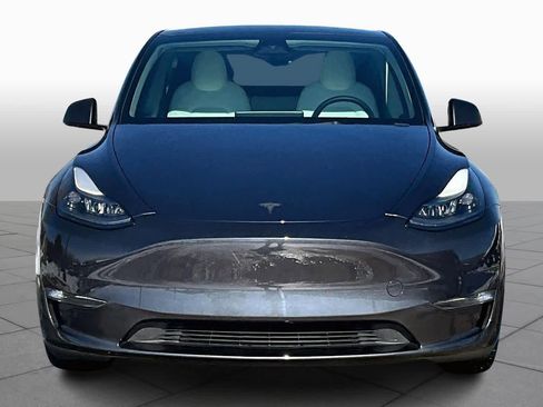 Used 2024 Tesla Model Y Performance image 4